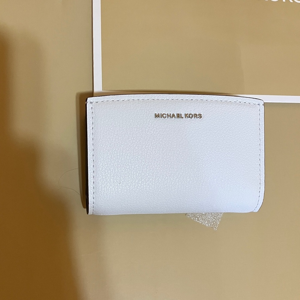 Michael Kors Bryant leather optic white wallet - Picture 11 of 11